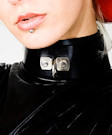 Latexhalsband-d-Ring